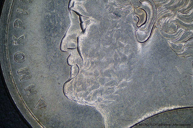 Sony Imaging Edge in der Mikroskopie Remote Software Demobild Münze Makrofoto